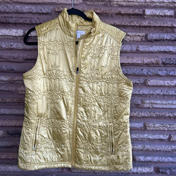 Lady Hagen Gold Quilted Lightweight Puffer Vest Size Large - Picture 4 of 6